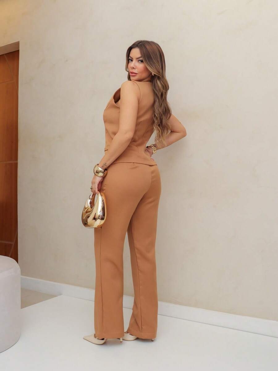 Conjunto Casual com Colete e Calça